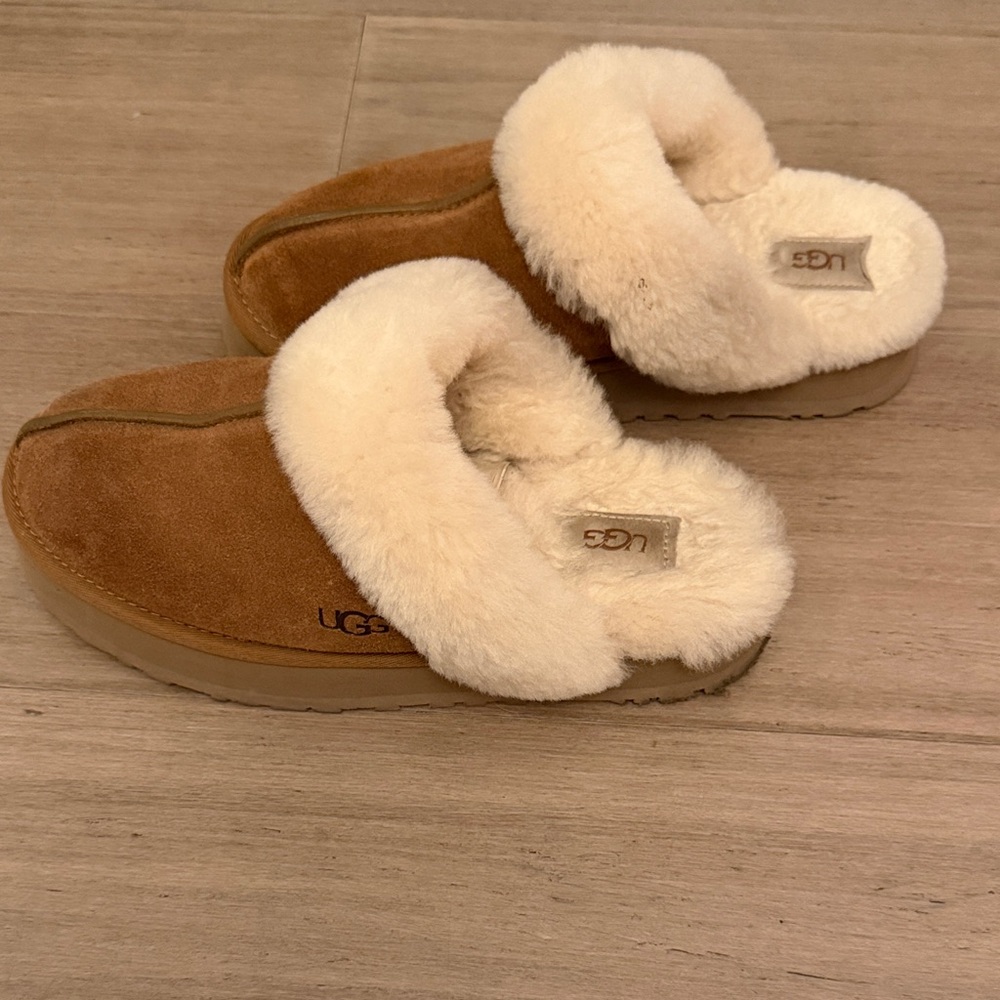 Womens UGG Disquette Platform Slippers